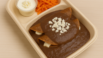 Enfrijoladas rellenas de queso panela, media crema, queso y zanahoria rallada cocida al limón con toque de chile Enfrijoladas rellenas de queso panela, media crema, queso y zanahoria rallada cocida al limón con toque de chile